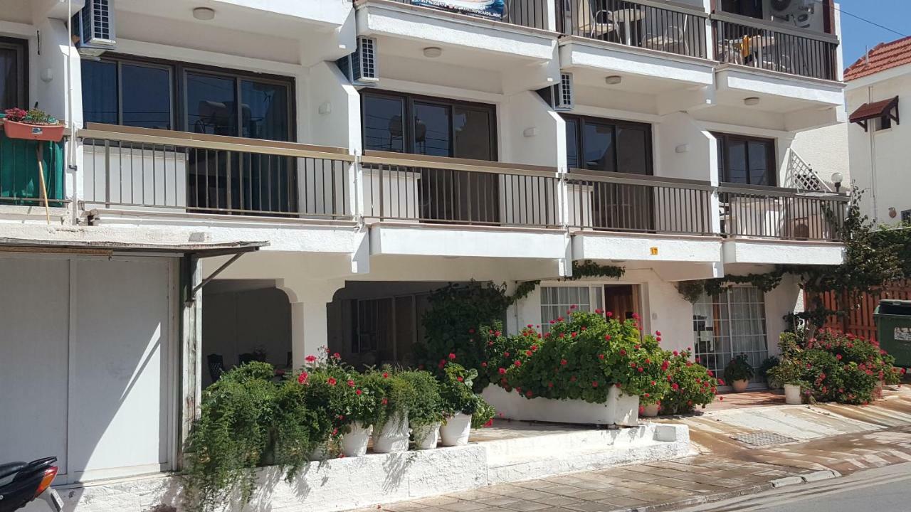 Manoli Apartments Aya Napa Dış mekan fotoğraf